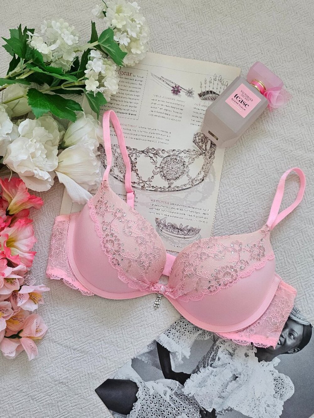 Victoria's Secret Dream Angels Pink Lace Rhinestone Demi Bra - 36B